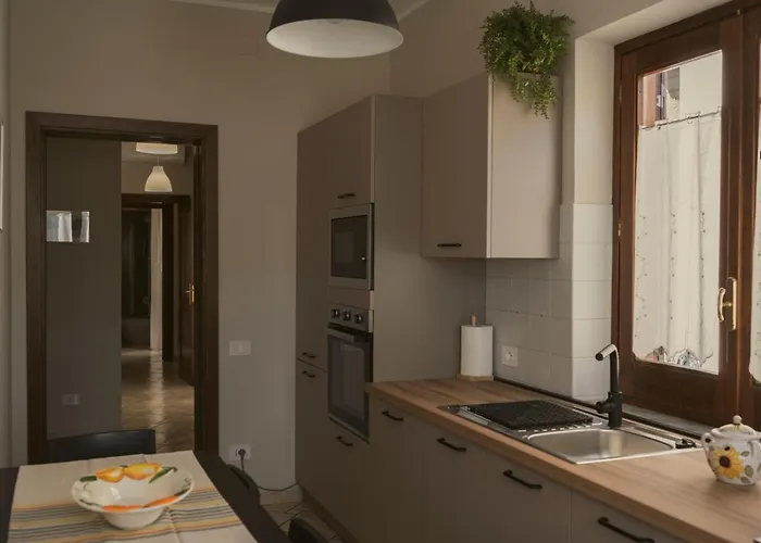 Hera Nocleg ze śniadaniem 3*