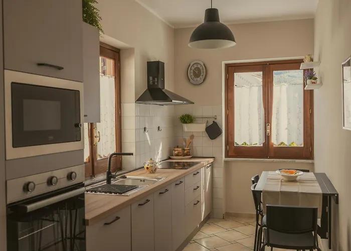 Hera Nocleg ze śniadaniem 3*